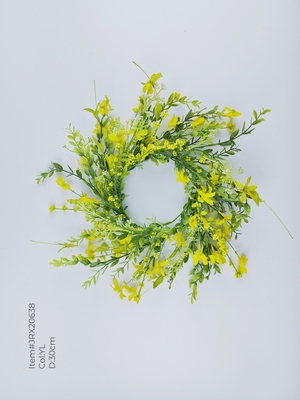 EVA winter jasmine wreath with mini berries
